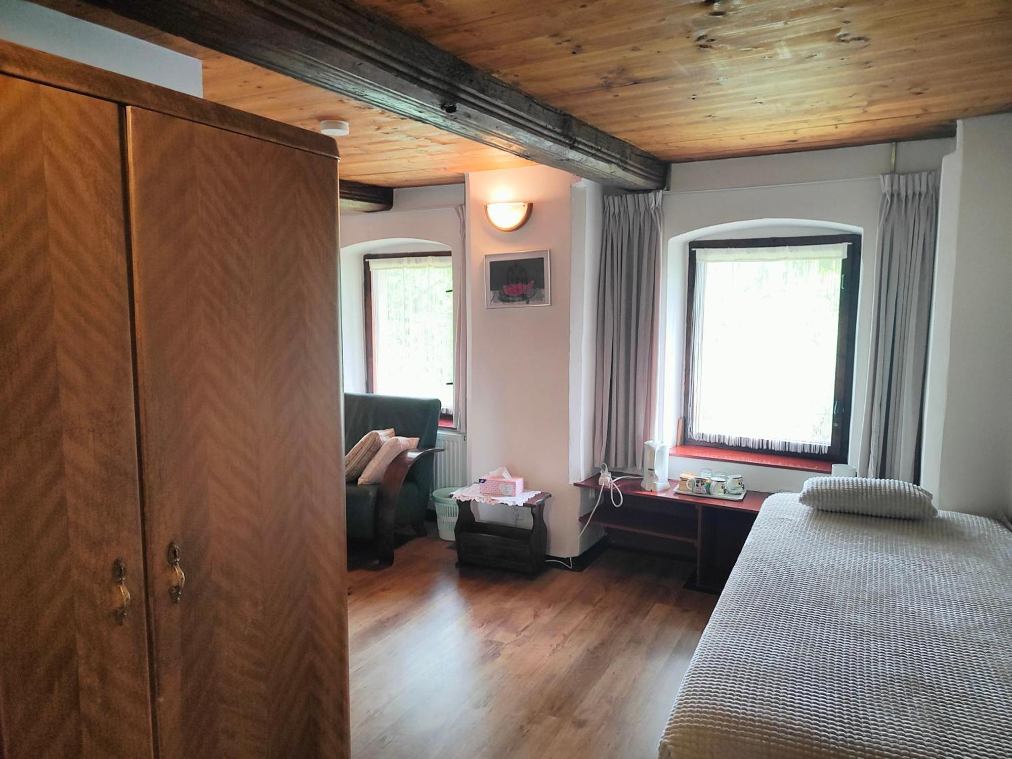 Bed And Breakfast Tvrz Velka Bukovina Экстерьер фото